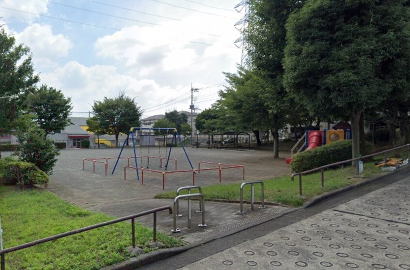 あかね台西が谷公園(公園)まで1022m エステ－トピアパレス