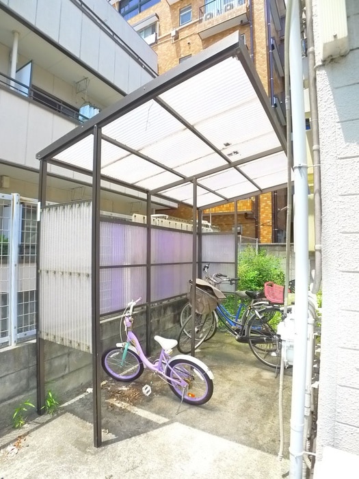 駐輪場 ﾊﾟﾃｨｵK&T