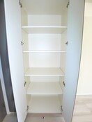 収納 ドゥーエ日暮里