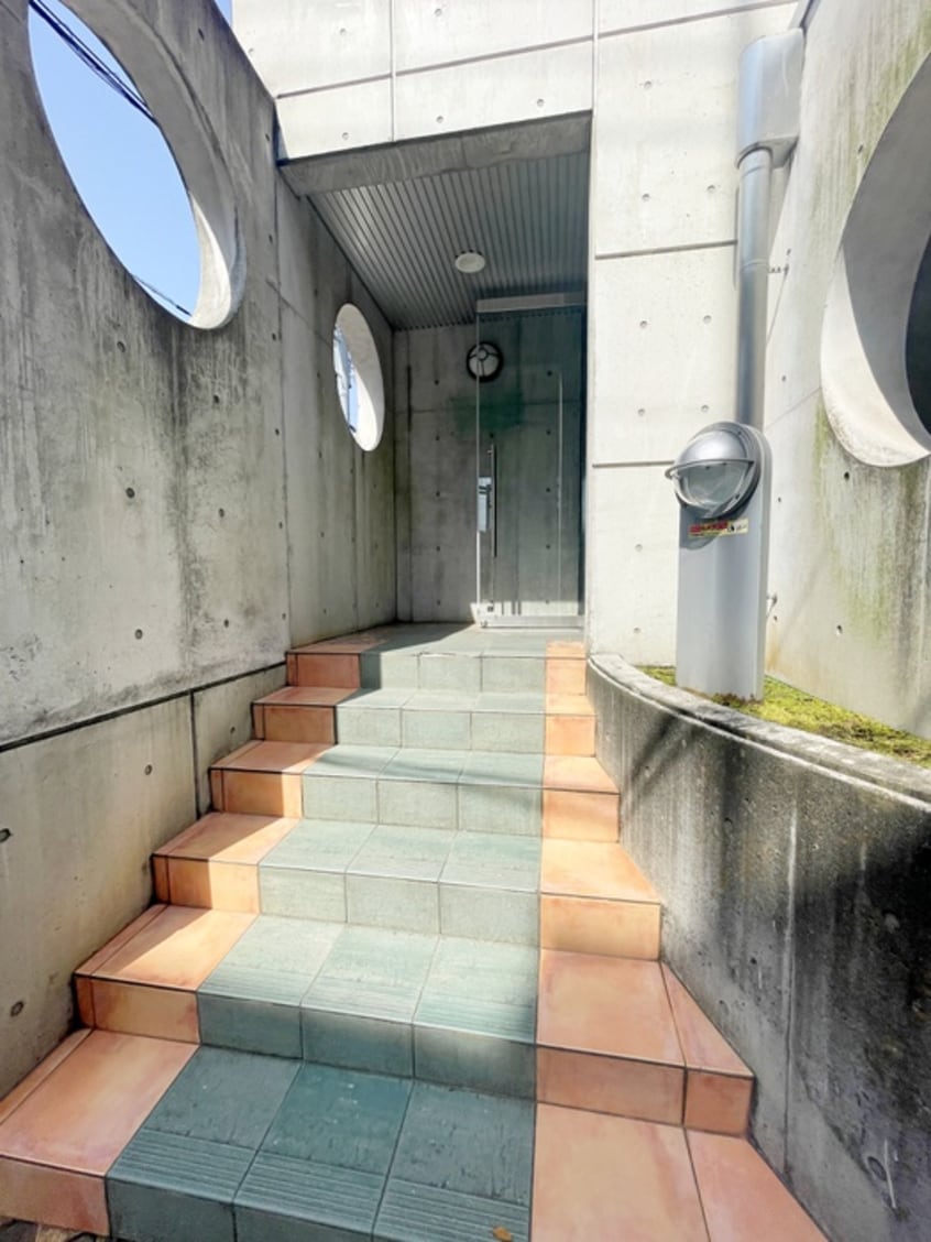 エントランス部分 クランベリーコート