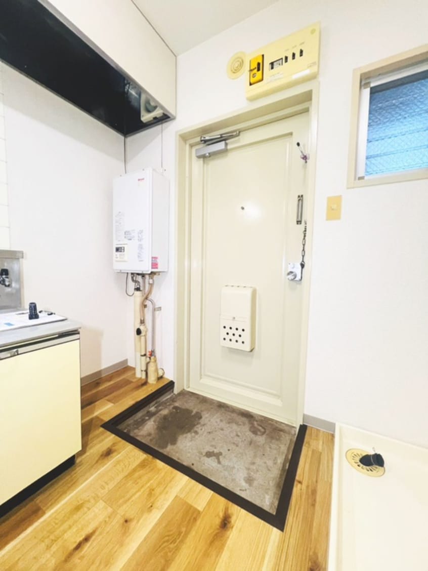 玄関 メゾンルミエ－ル