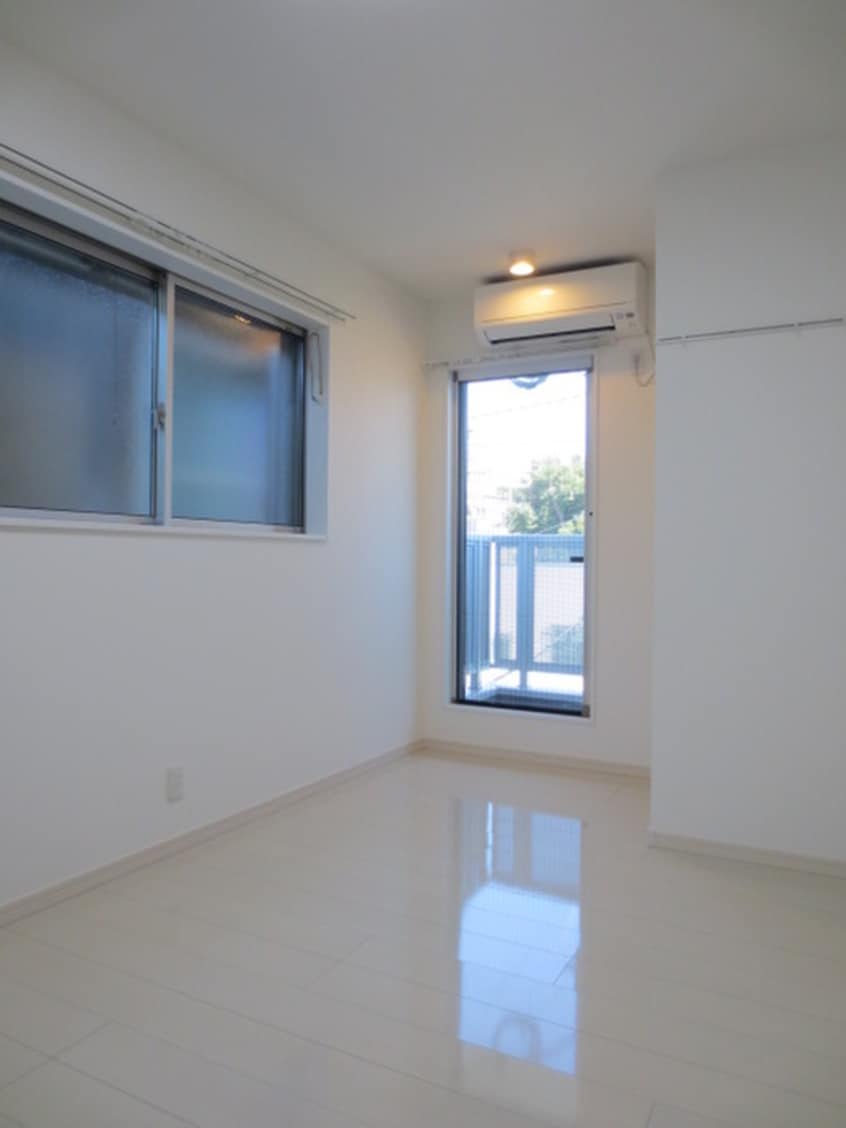 居室 ﾘｰｳﾞｪﾙﾎﾟｰﾄ横浜南太田