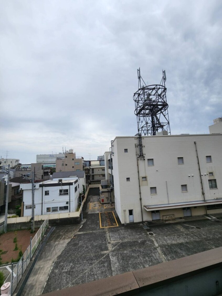 室内からの展望 シュクレ川崎