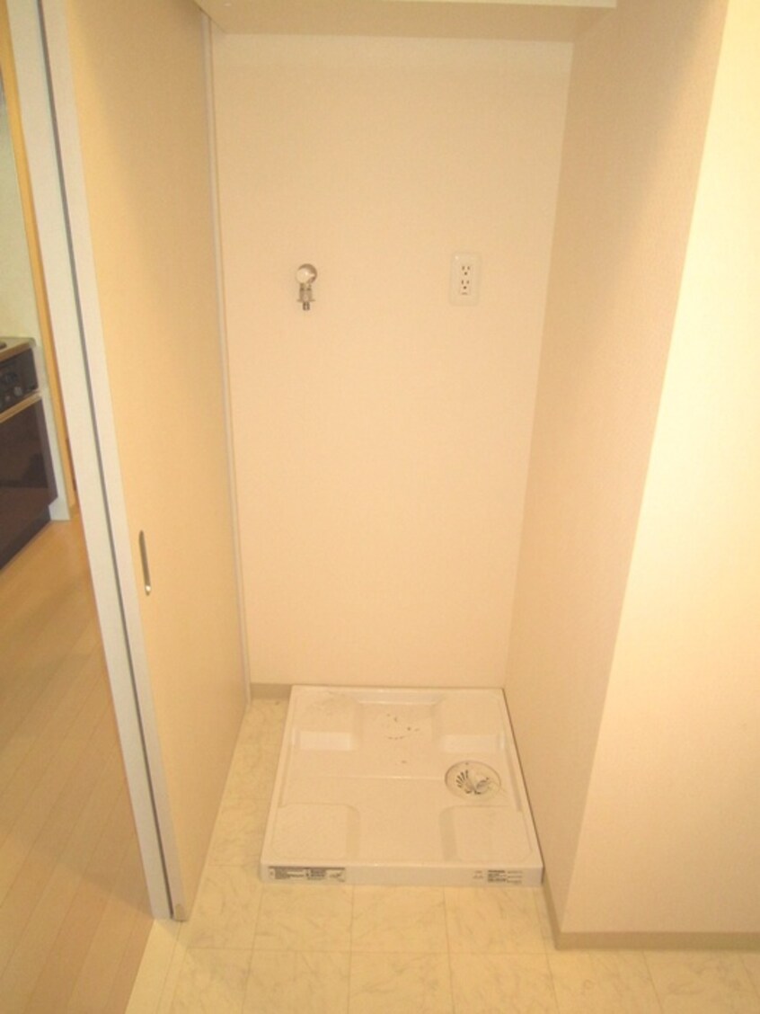 洗濯機置場 オズレ-ベル