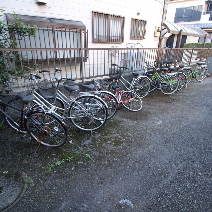 駐輪場 ヴィラパピヨン