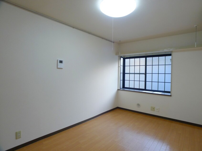 居室 シャンブル綾瀬G