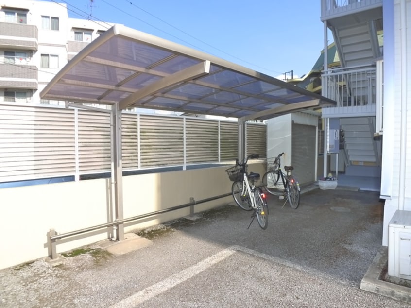 駐輪場 神明マンション