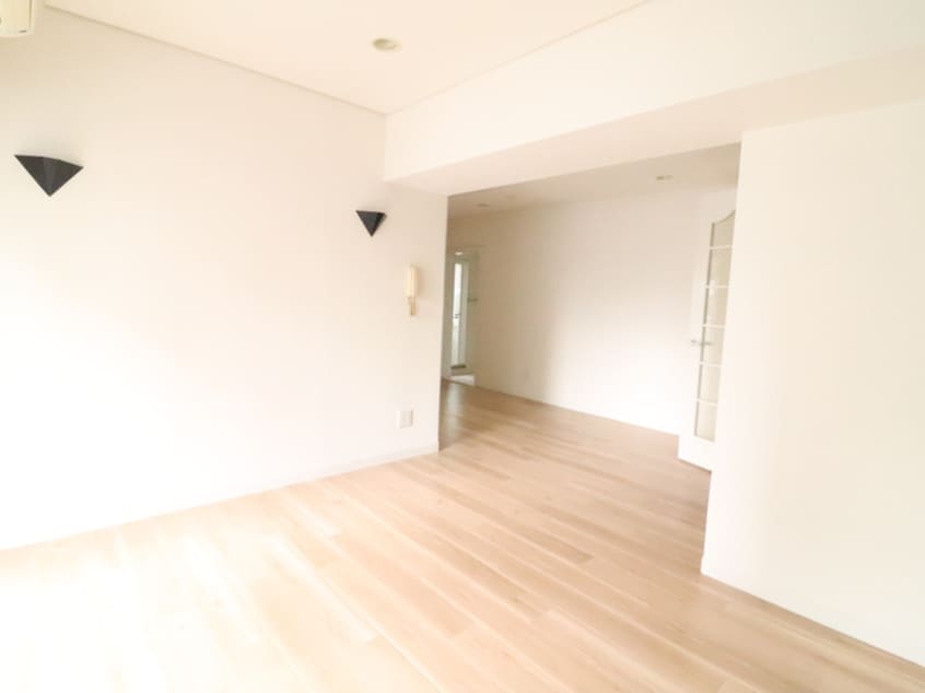 居室 サ－ラ白金（603)