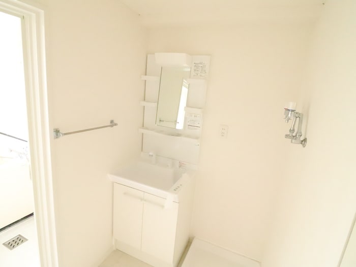 洗面 サ－ラ白金（603)