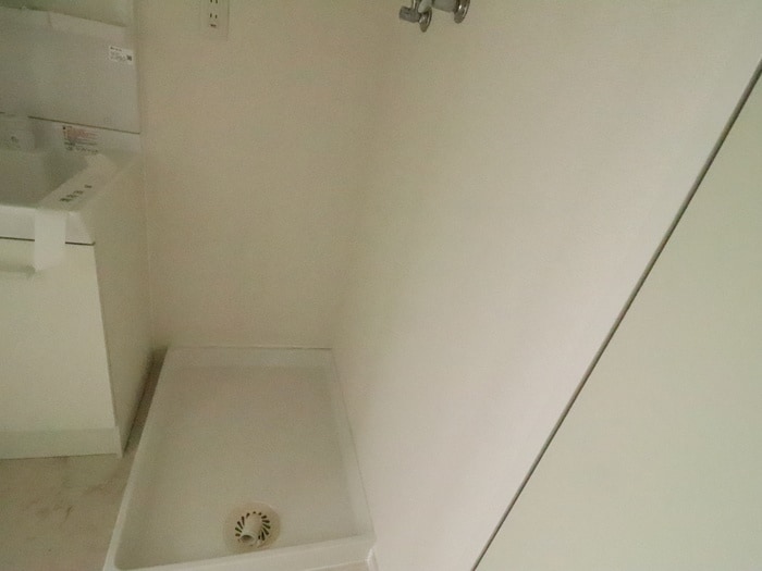 洗濯機置場 サ－ラ白金（603)