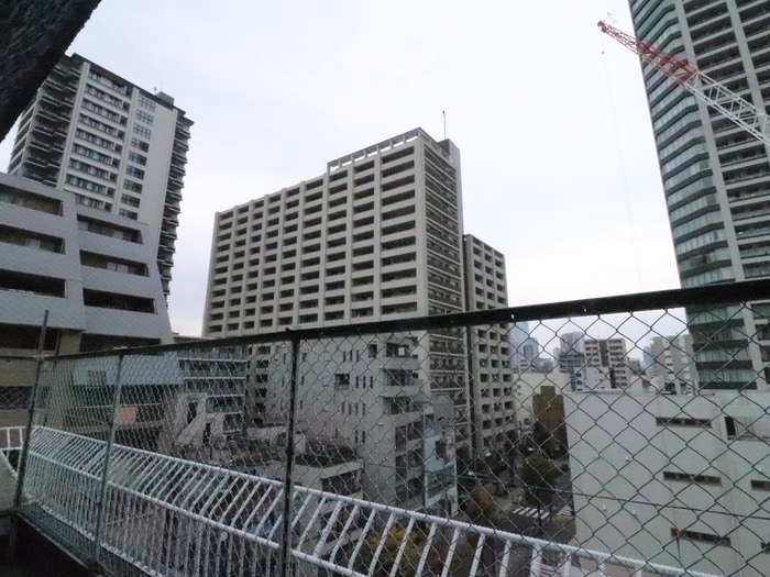 室内からの展望 サ－ラ白金（603)