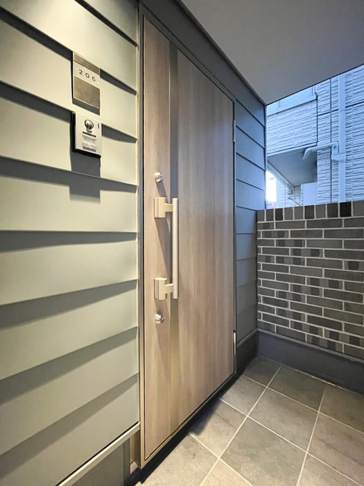 玄関 ＳＩＬＶＥＲＡＤＯ方南