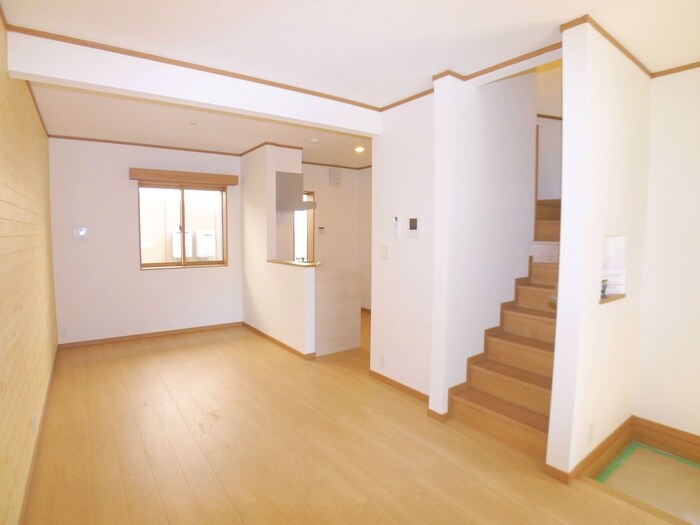 室内からの展望 ラド・ヒュ－ス習志野