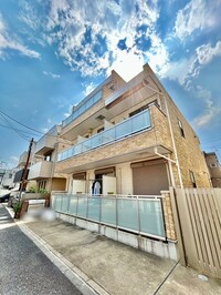 リブリ・ポラリス