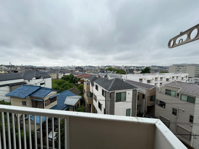 室内からの展望 ビューハイツ榊原A