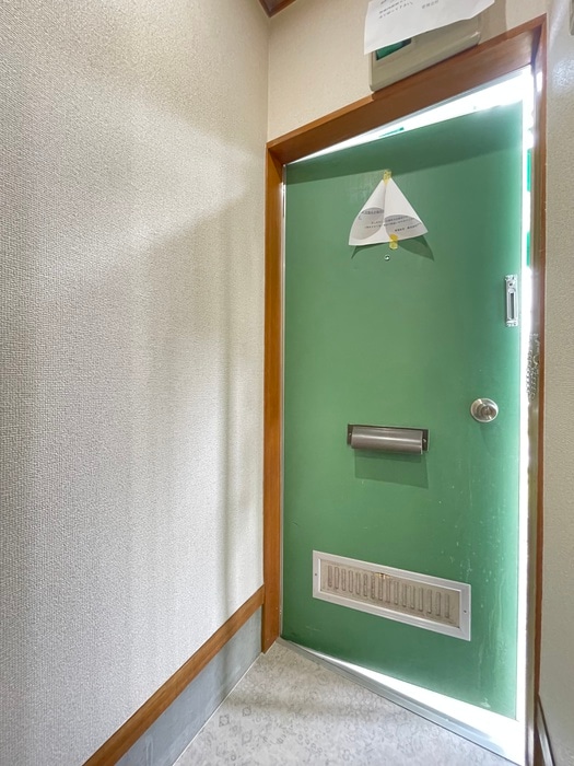 玄関 リヨンハイム百合丘