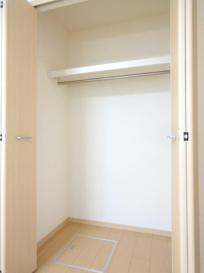 収納 ル－フブライト