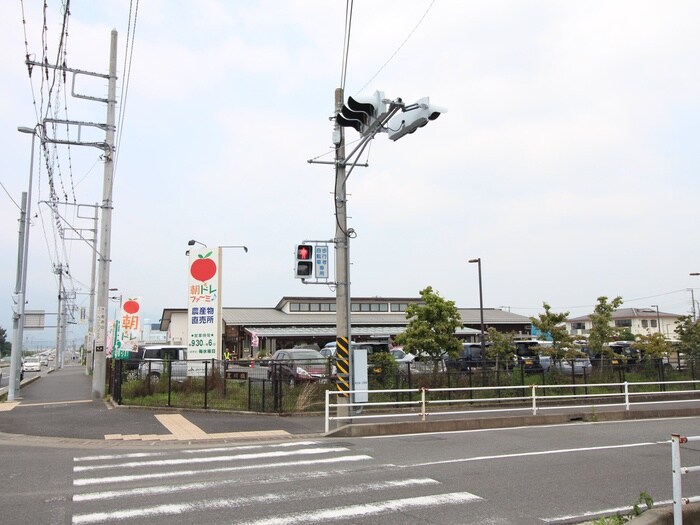 朝ドレファーミ(スーパー)まで500m ル－フブライト