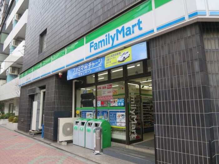 ファミリーマート(コンビニ)まで197m ティアラ御徒町