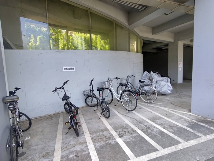 駐輪場 クラウディスプーン