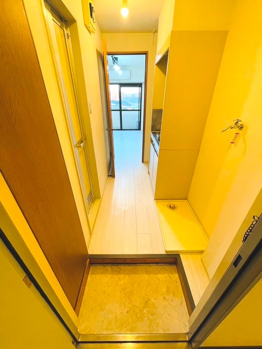 玄関 メビウスセイワ