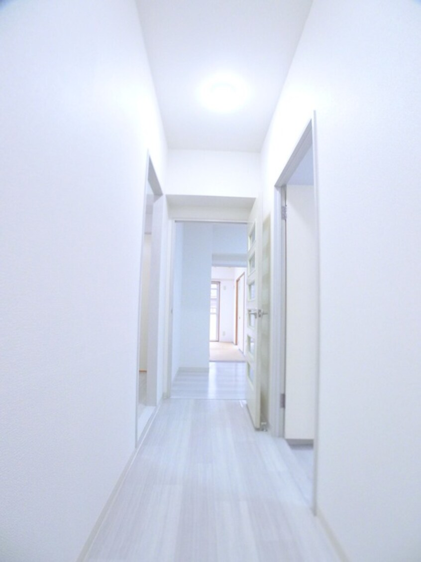 廊下 ＫＭハセガワ
