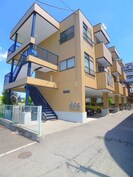 吉岡マンションの外観