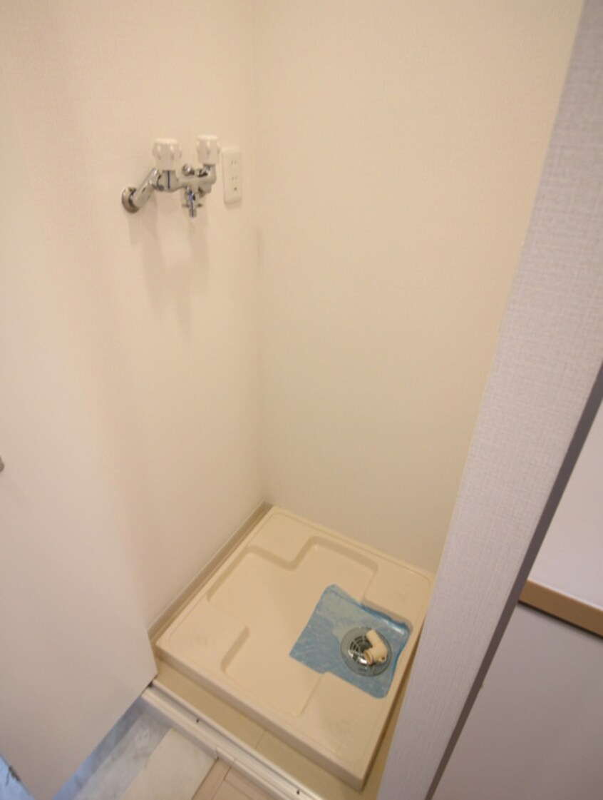 洗濯機置場 レジディア新宿イ－ストⅡ