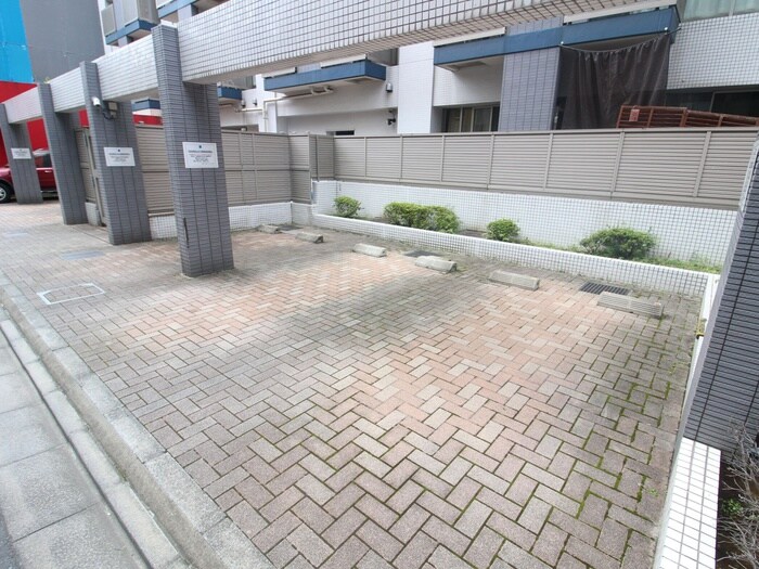 駐車場 レジディア新宿イ－ストⅡ