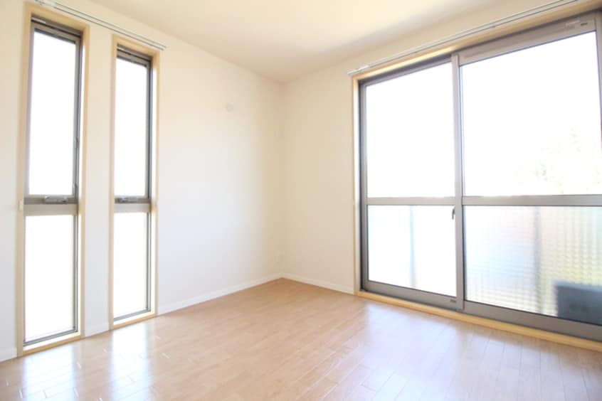 居室 ラフィーネ緑園C