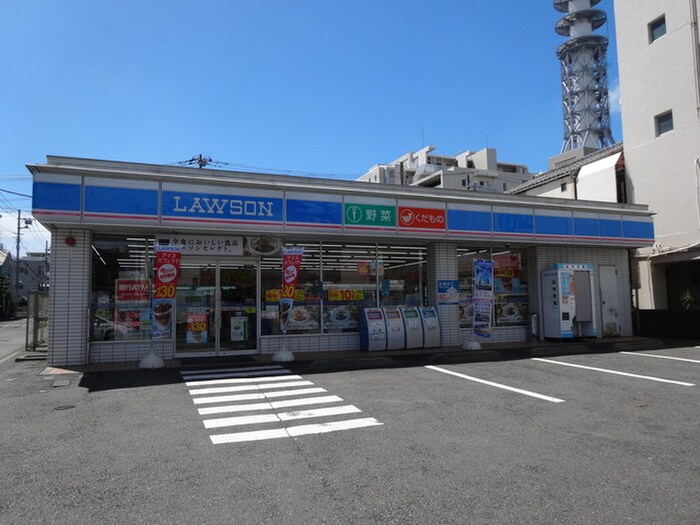 ローソン藤沢朝日町店(コンビニ)まで545m 柳沢ビル（506）