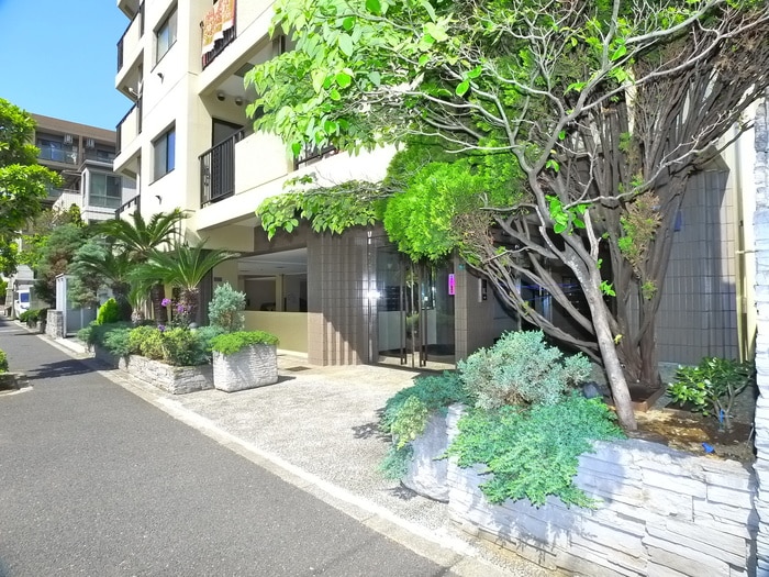 エントランス部分 ｐｕｒｅｚａ Ｍ