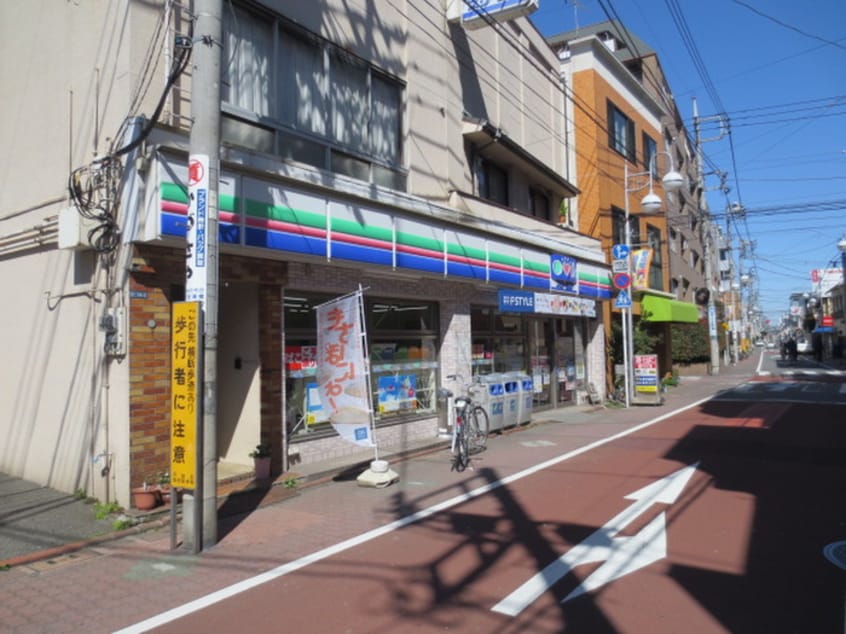 スリーエフ(コンビニ)まで257m パ－ルメゾン