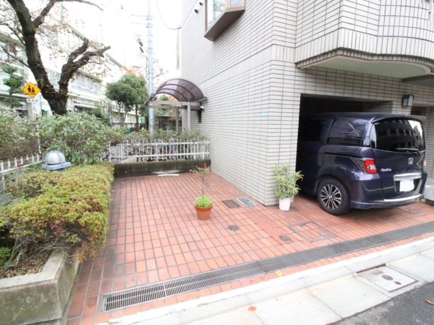 駐車場 アーバン目黒