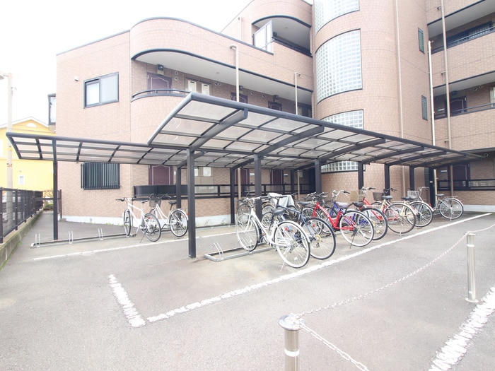 駐輪場 シーダーパーク