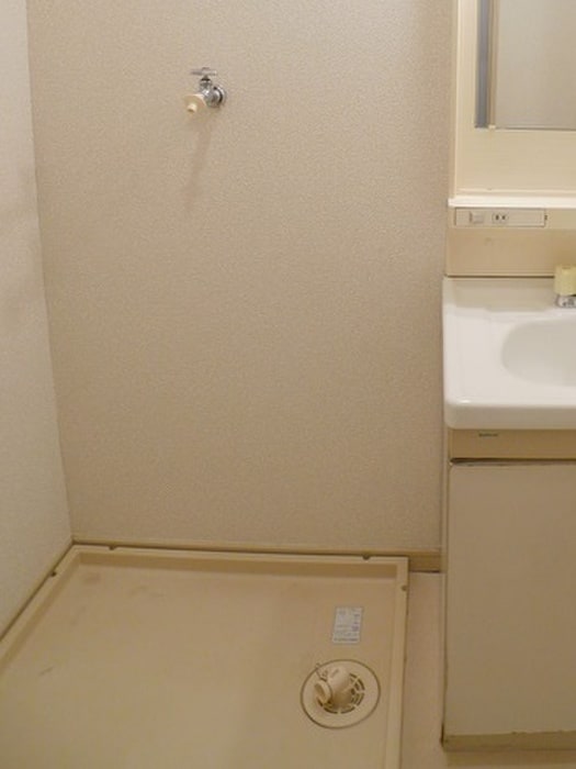 洗濯機置場 リバ－サイド東川口No.1・No.2