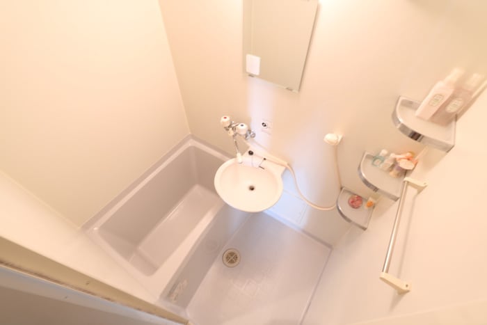 バス／シャワールーム等 α-crest