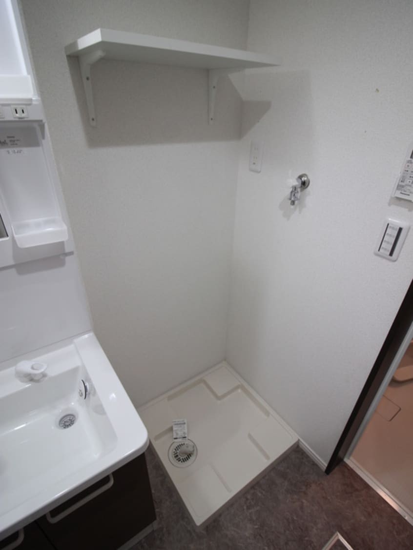 洗濯機置場 INside Grove EVE