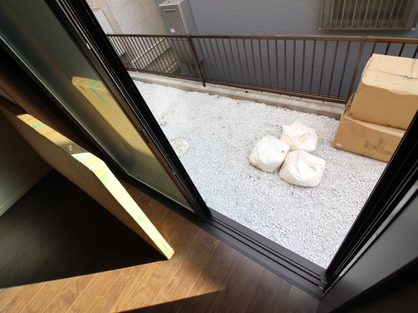 室内からの展望 INside Grove EVE