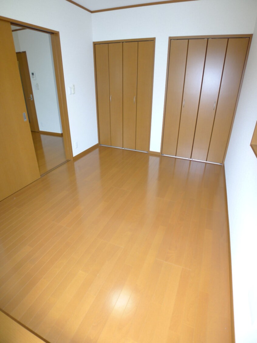 居室 アム－ル西青木