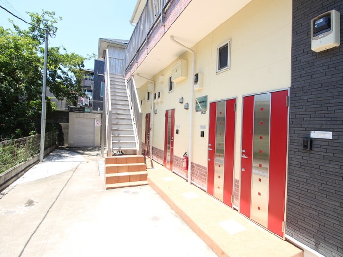 外観写真 ユナイト衣笠マドレーヌの瞳