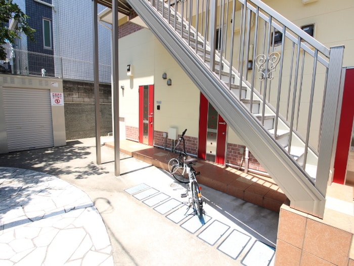 外観写真 ユナイト衣笠マドレーヌの瞳