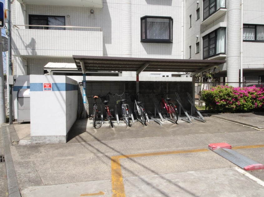 駐輪場 ステップス
