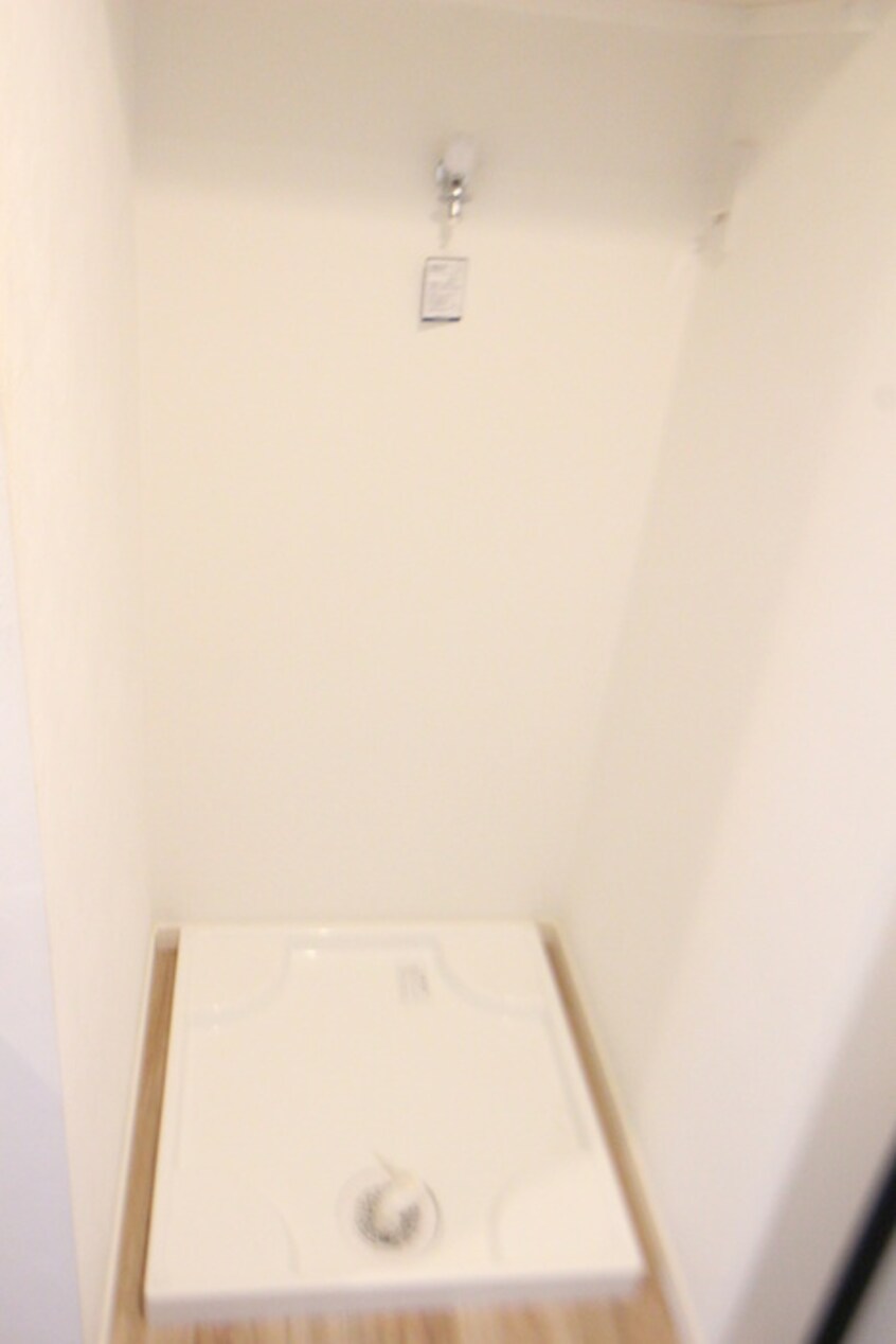 洗濯機置場 アザ－レ・キュリオス長津田Ｂ棟