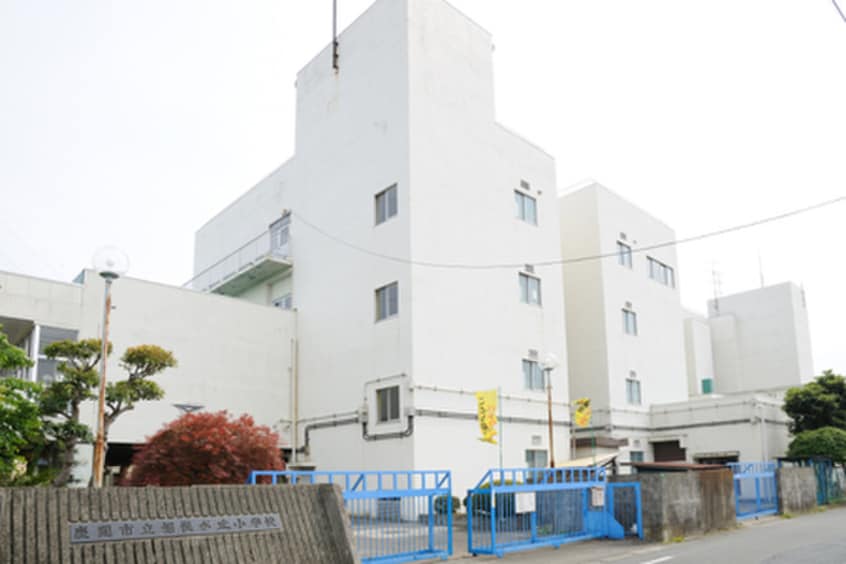座間市立相模が丘小学校(小学校)まで423m ソレイユ相模が丘