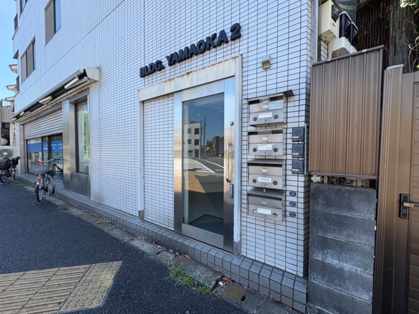 エントランス部分 プラヴィータ鶴見２
