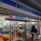 ローソン 鶴見本町通二丁目店(コンビニ)まで400m プラヴィータ鶴見２