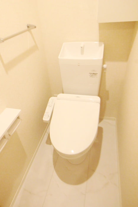 トイレ セレーノ