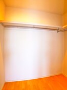 収納 ウィステリア　シャト－