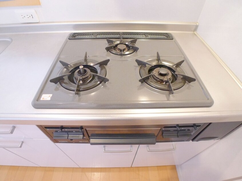 キッチン ウィステリア　シャト－